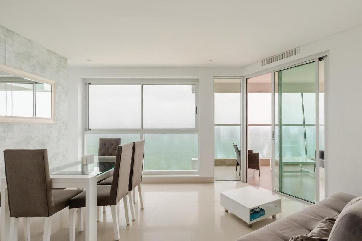 Panoramic Ocean View 34th Floor Rooftop Pool *