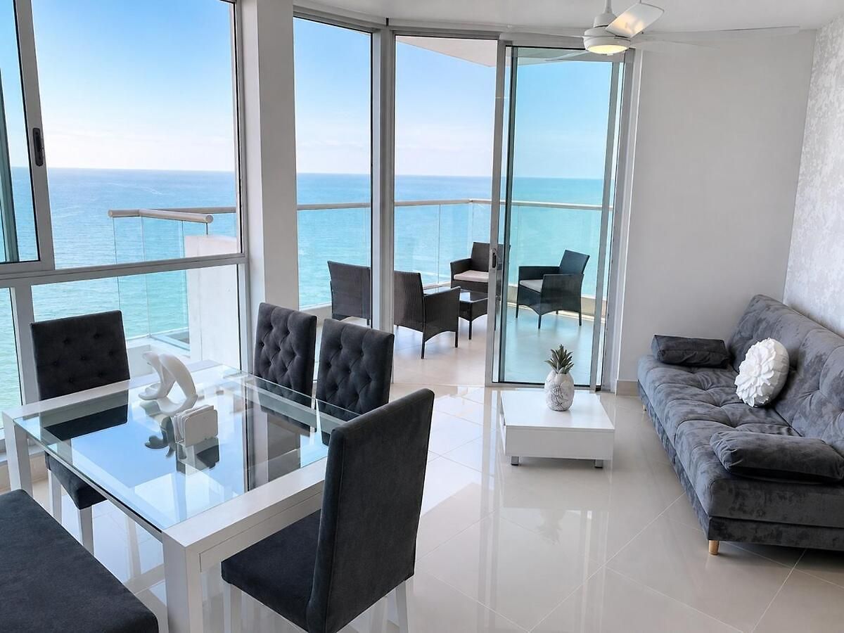 Panoramic Ocean View 34th Floor Rooftop Pool *